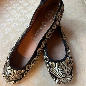 Jeffrey Campbell Flats Size 10